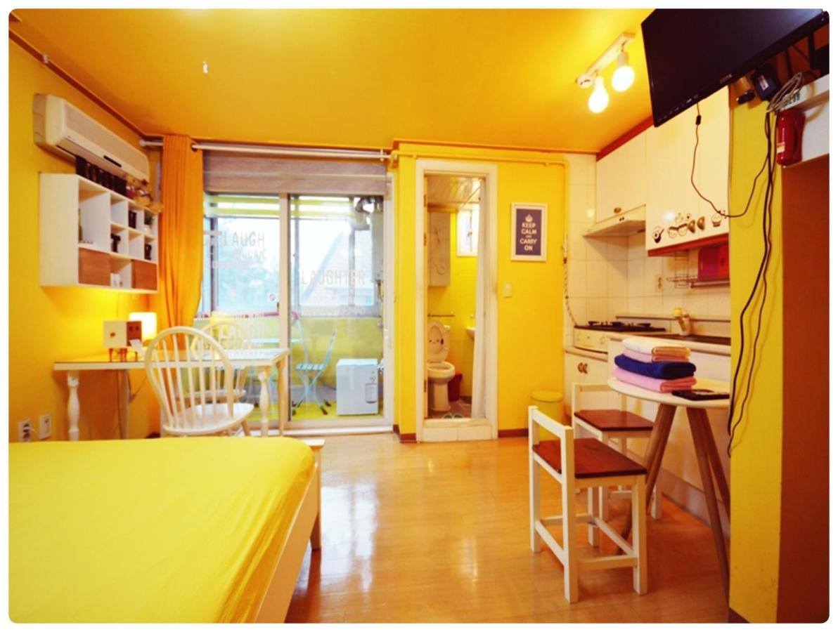 Han River Residence & Guesthouse Seoul Bagian luar foto