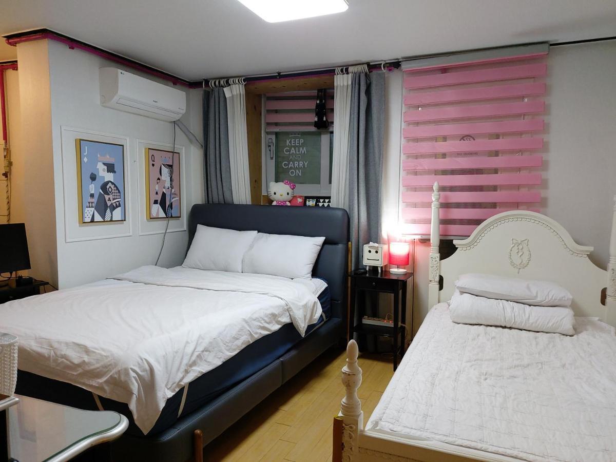 Han River Residence & Guesthouse Seoul Bagian luar foto