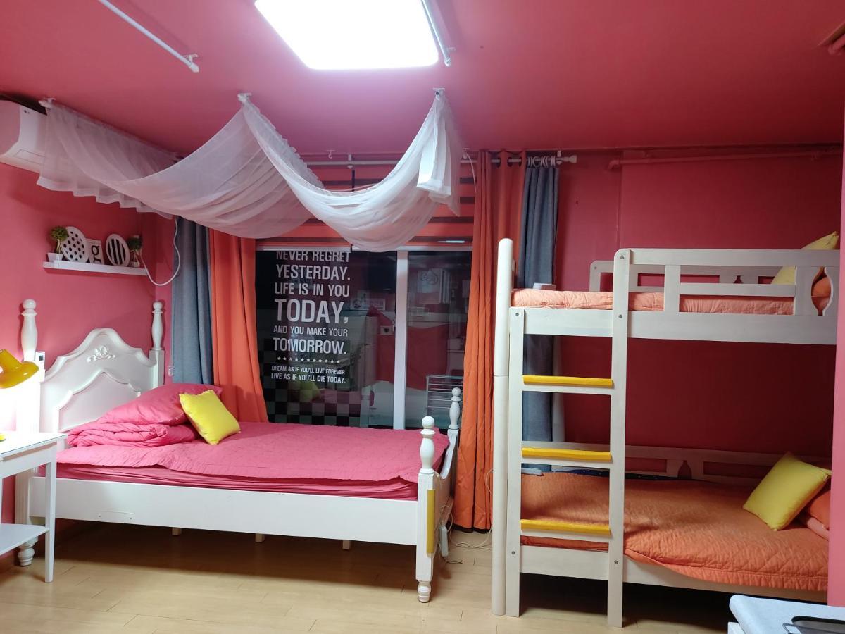 Han River Residence & Guesthouse Seoul Bagian luar foto