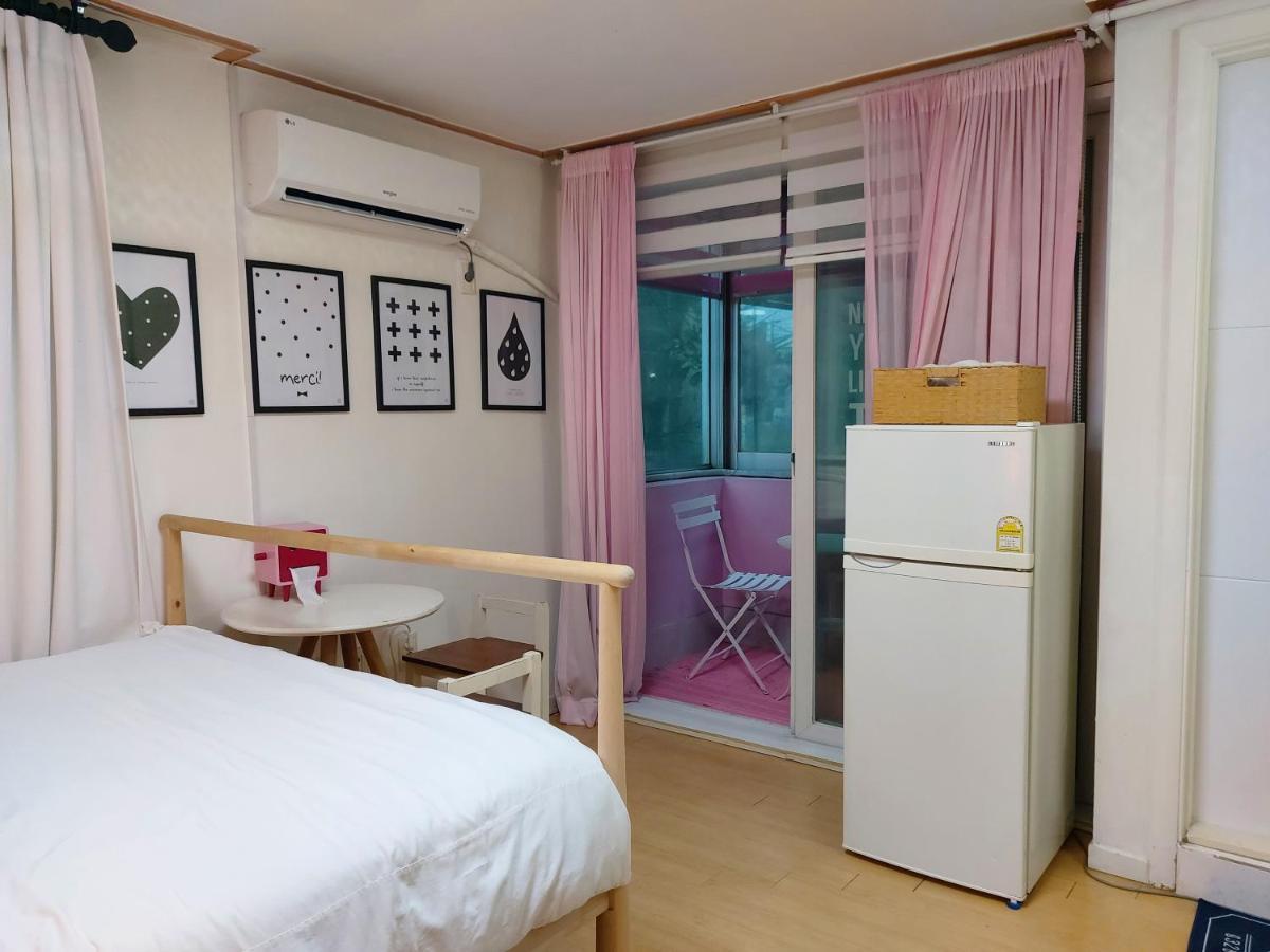 Han River Residence & Guesthouse Seoul Bagian luar foto