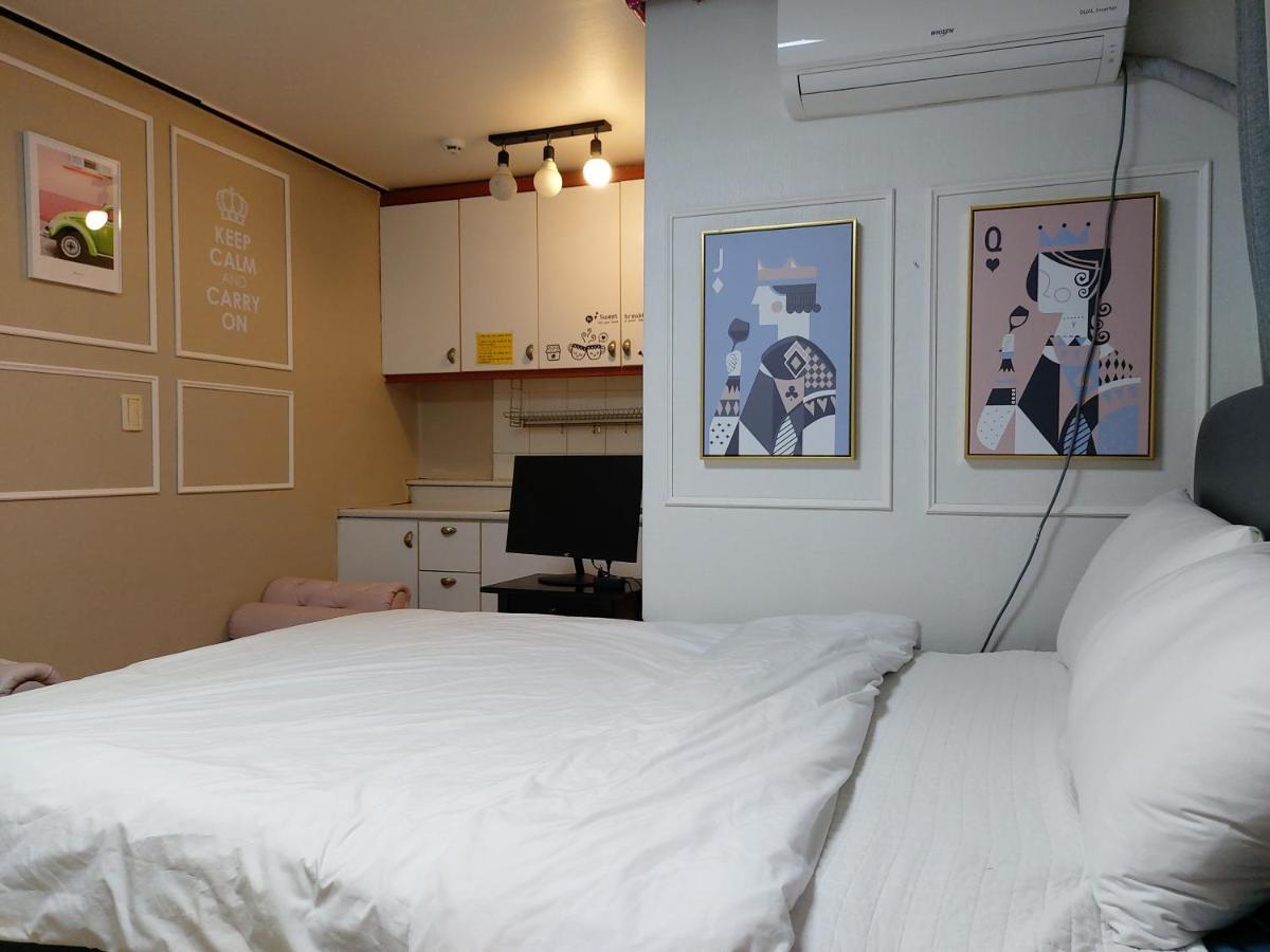 Han River Residence & Guesthouse Seoul Bagian luar foto